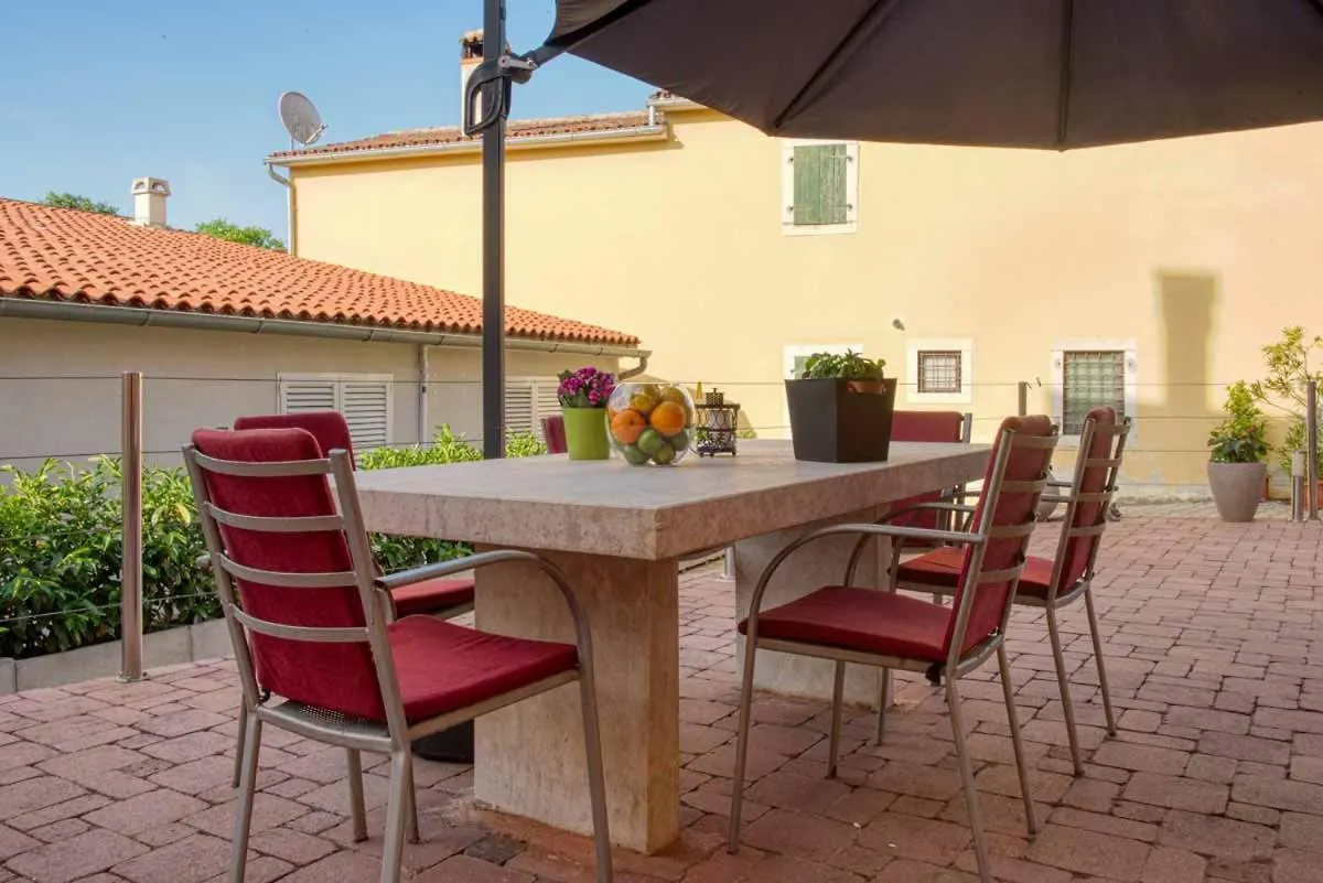 Beautiful Apartment Toni Rovinjsko Selo
